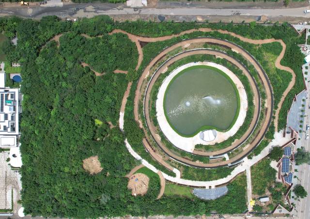 An oxygen park. The spiral path and the pond at its centre.